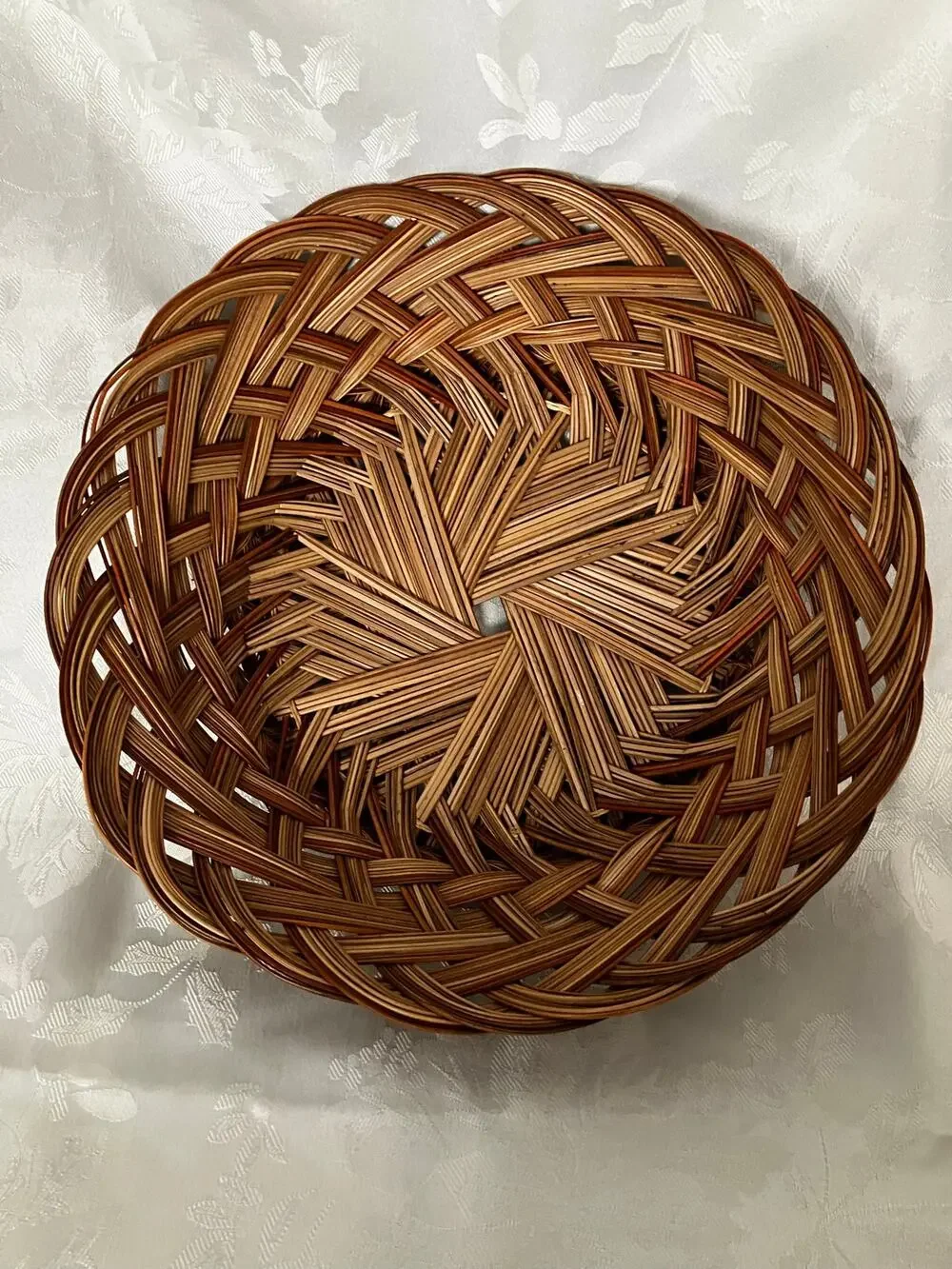 Vintage Woven Reed Bread Basket Round Handwoven Brown Tan Cream 13